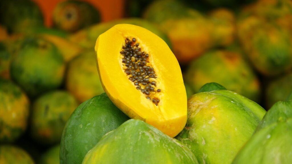 5 Daily Benefits of Eating Papaya