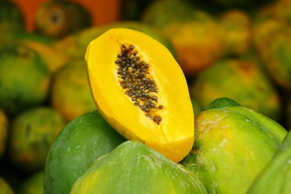 5 Daily Benefits of Eating Papaya